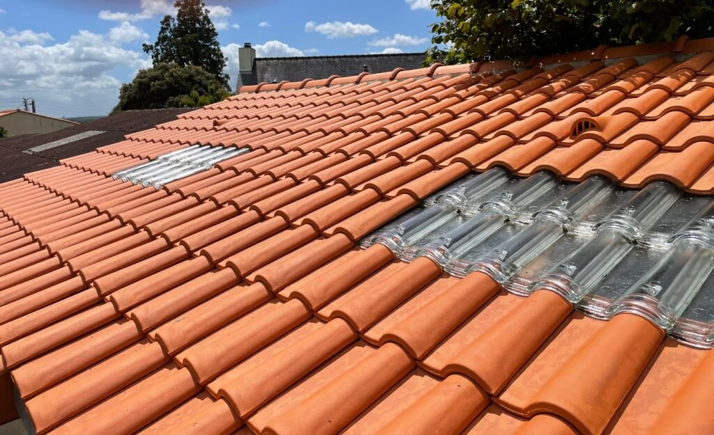 Rénovation complète d’une toiture en tuiles au Cellier
